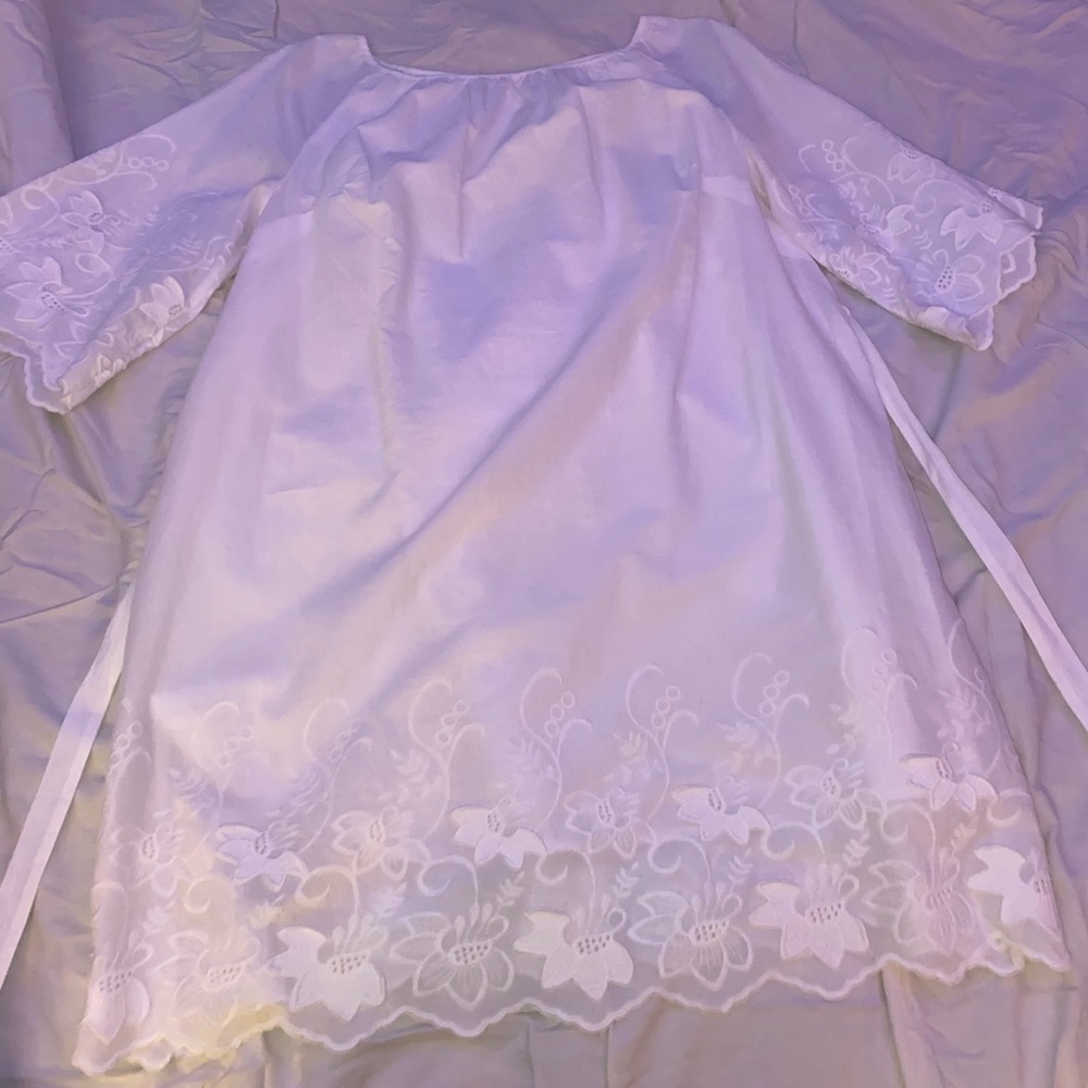 White maternity dress